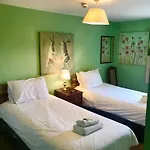 Inn The Tan Hill 3*