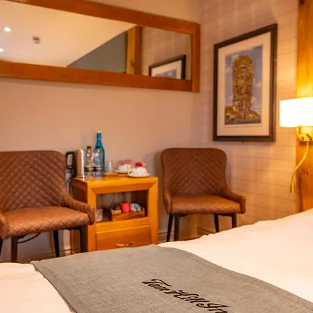 The Tan Hill Locanda 3*
