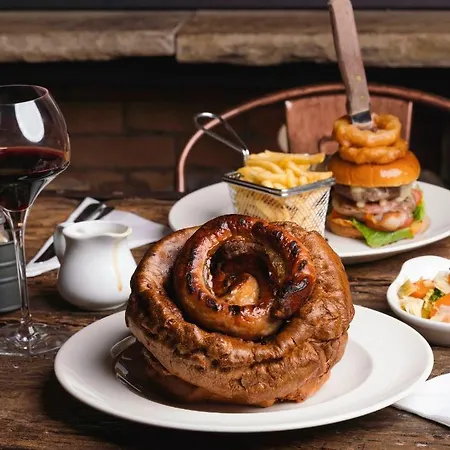 The Tan Hill Han/Misafirhane