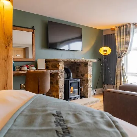 Inn The Tan Hill 3*