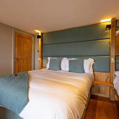 The Tan Hill Penzion 3*