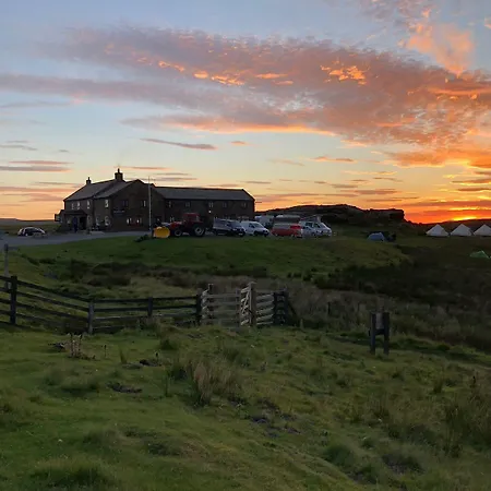 The Tan Hill Han/Misafirhane